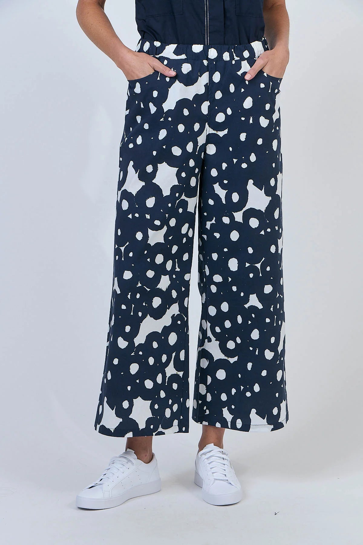 GA637 - Ink Barnacles - Size S