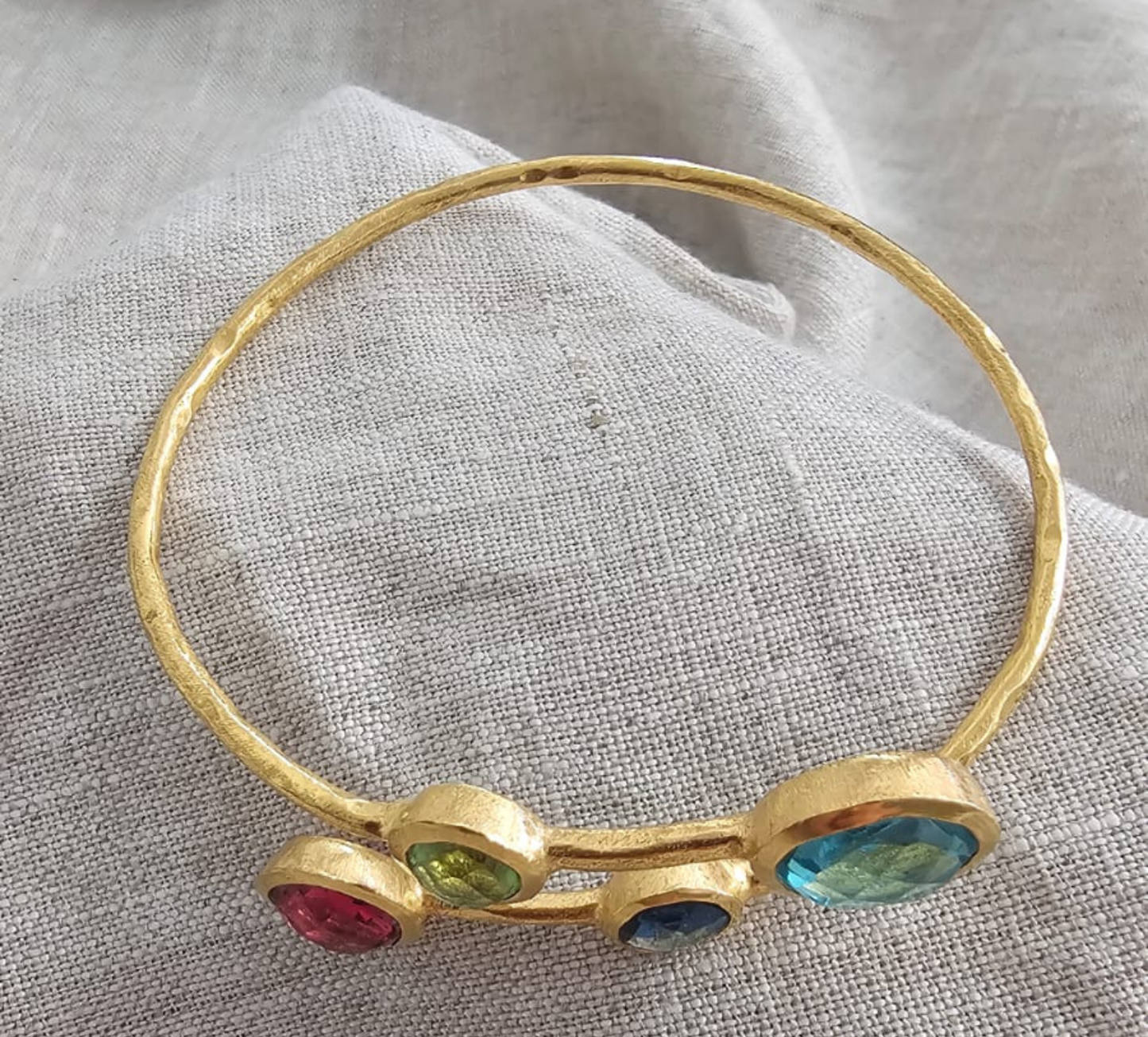 Euro Gold cuff bangle with gem- A22.24